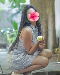 Im nikeshi i...27 years old ..im in kandy ..💘 මම ඉන්නෙ නුවර..මනස්කාන්ත  පරිසරයක පිහිටි තැනකින්  සුන්දර  හමුවිමක්...ආදරනිය  සේවාවක්..ලබාගැනීමට දැන්ම අමතන්න ..මම හරිනි..