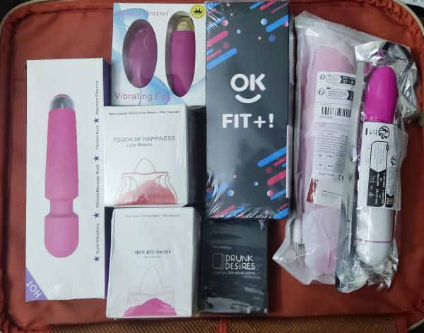 Girls Sex Toys and Pleasure Items