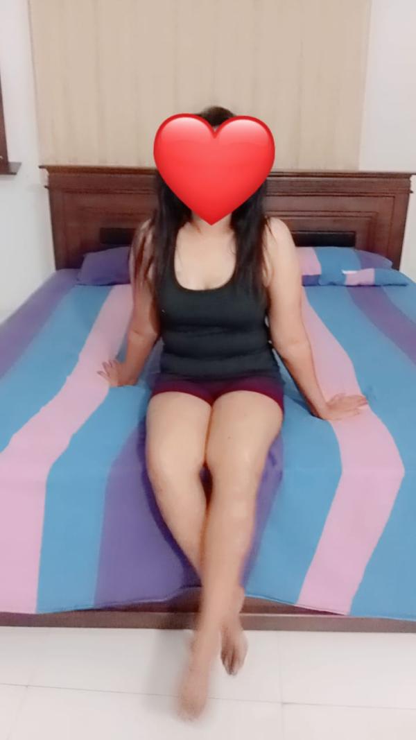 PVT HOSPITAL NURSE DOING FULL BODY MASSAGE & FULL SERVICE BECAUSE FINANCIAL ISSUE  0766170826