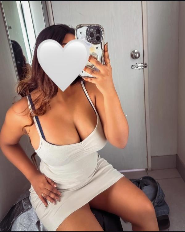 Hot girl cam 🤍👅