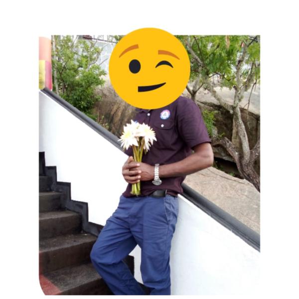 කාන්තාවන් පමණක් අමතන්න..