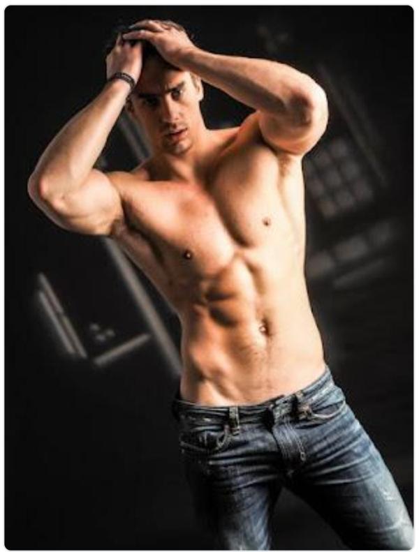 FULL SERVICE LADIES GIRLS ARE WELCOME