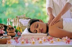 Professional therapist❤️ කාන්තාවන් සඳහා පමණි👅🍼වයස අදාළ නොවේ👈 Massage & Full service for Ladies only