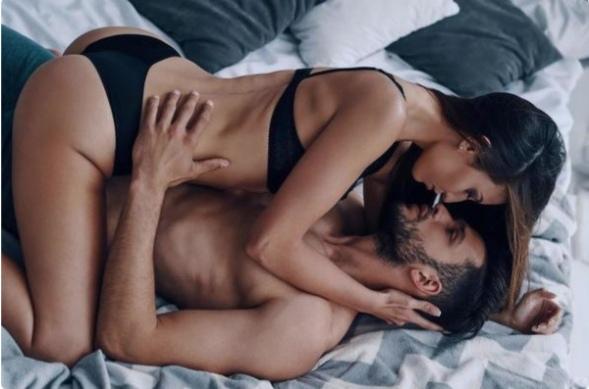 girls and couples  women only