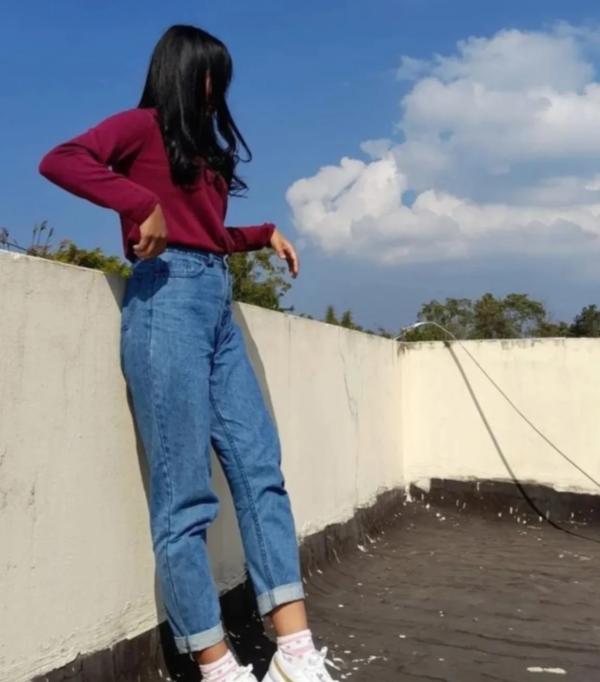 සුපිරි කෙල්ලෙක්ගෙන් සැපක් ගන්න අදම එන්න