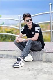Only for ladies and Couples