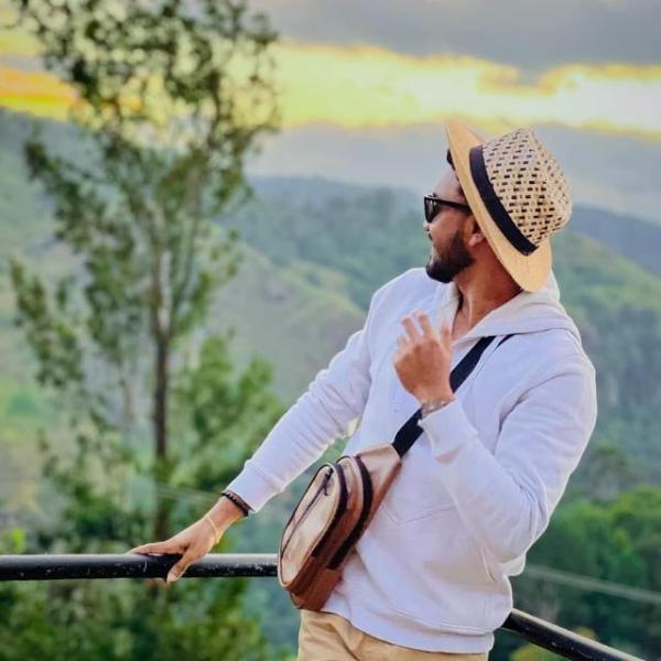 ඔබේ හැගීම්වලට විශ්වාසනීය ඇරයුමක්