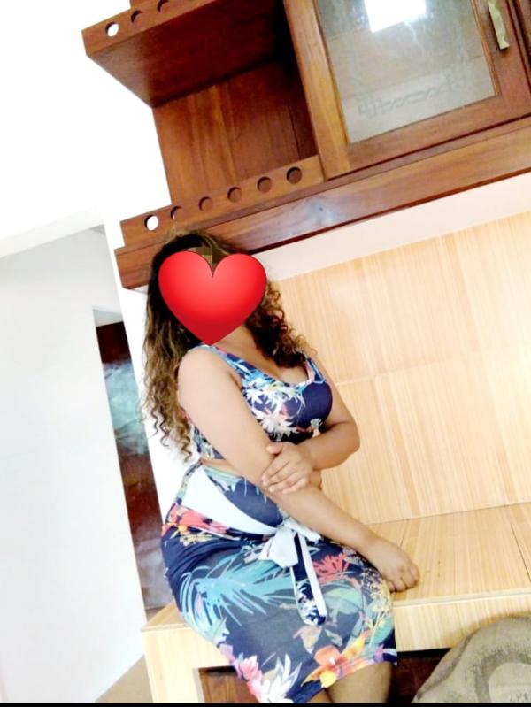 👍🌸  AM  IN NARAHENPITA NAWALA NUGEGODA BORELLA  6000/= WITHOUT ROOM FULL SERVICE BEAUTIFUL GIRL REALL PICTURE 🌲🌻