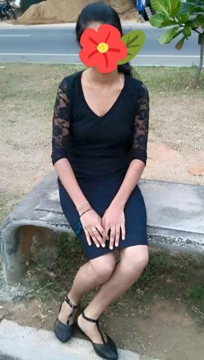 🦋 Full service Dehiwala🦋 Unmarried girl.  ( 23 y ) සුදු පොඩි කෙට්ටු කෙල්ලෙක්. girlfriend filing. Full service 6000/= මගෙ ඇත්තම photo එකක් තමයි දාලා තියෙන්නෙ .