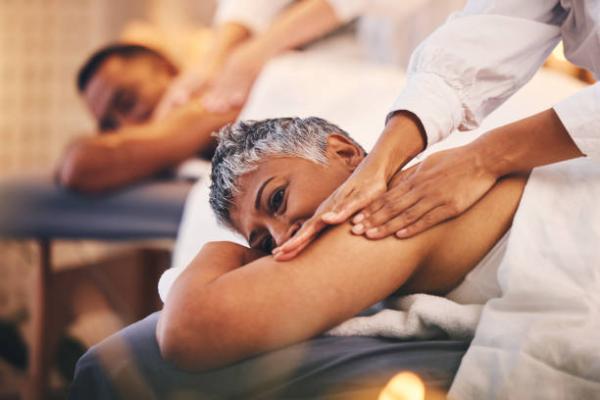 Personalized Massage Therapist for Couples