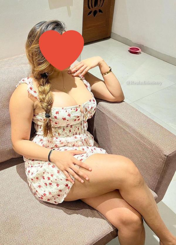😍 නුවර ලස්සන කෙල්ලෙක්ගෙන් සැප මසාජ් එකක් ගන්න එන්න 🙋‍♀️