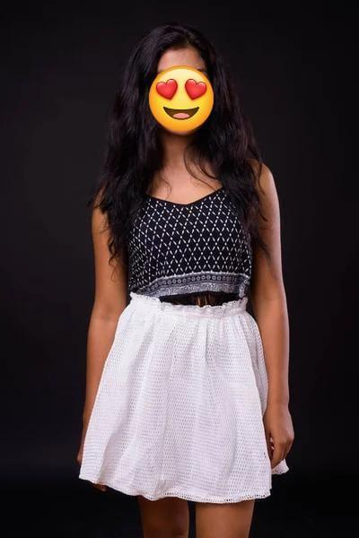 DECENT AND HOT GIRL AT vavuniya anuradapura