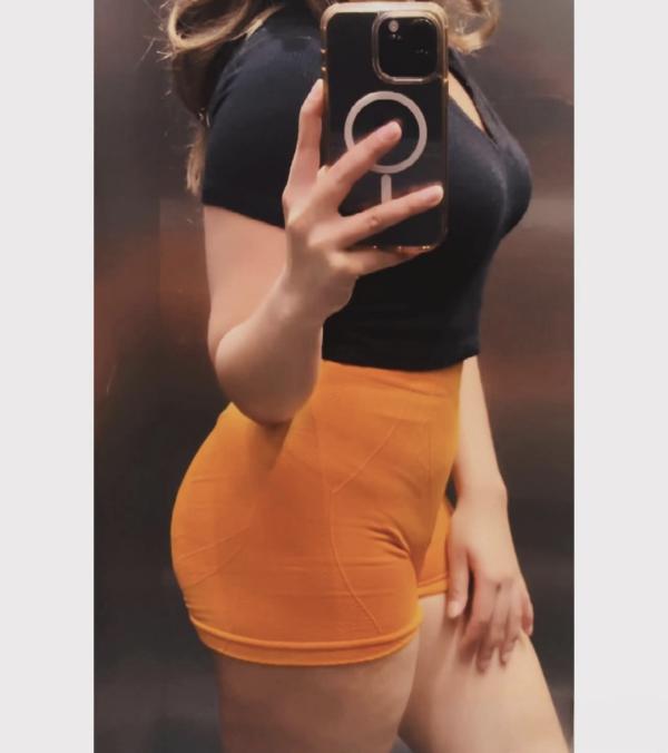 21 Age Beautiful Girl 💯 💝 safety hotel rooms available