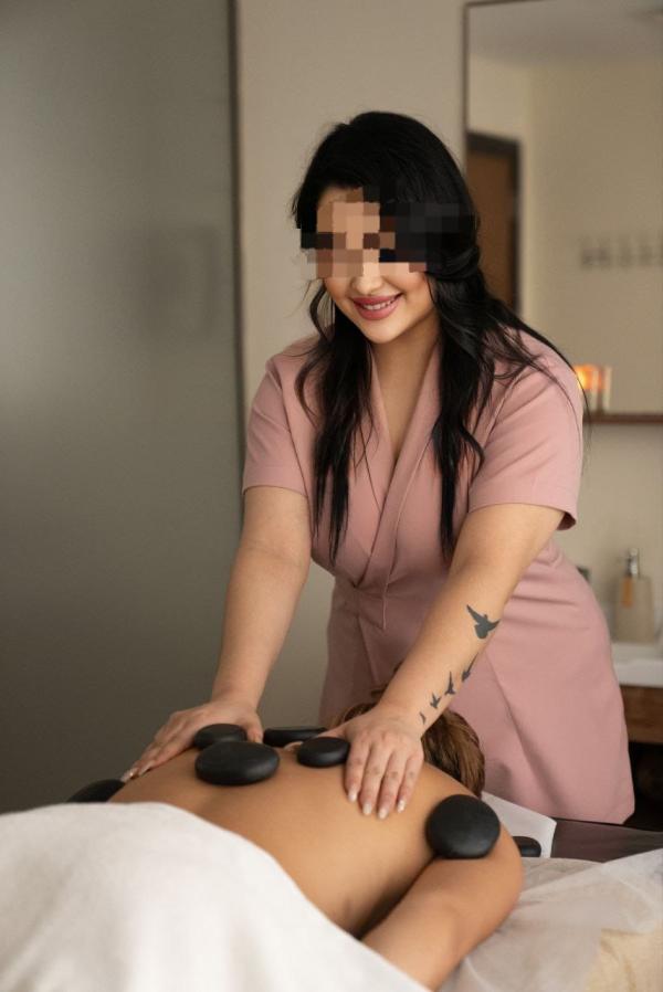 Vip Pamper Bath And B To B Therapy Offered By Luxury Villa Hotel ❤️15,000/= All Inclusive Price❤️