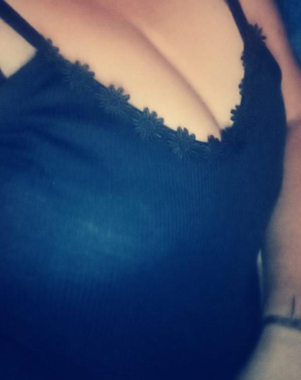 💕💕roshi Live Cam Sw 💕💕 with out face Phone: 0771768754