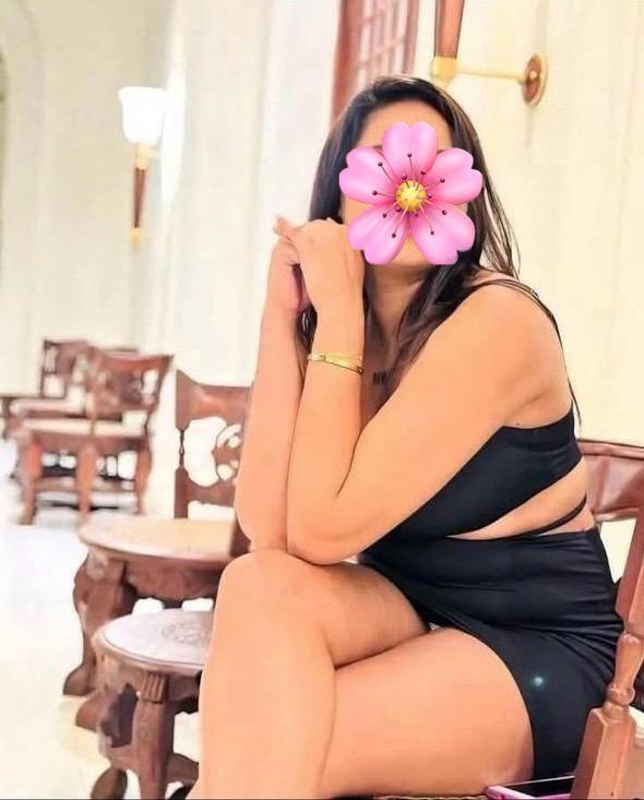 🦋 New girl Full service Dehiwala  🦋 Unmarried girl.  ( 24 y ) girlfriend filing. Full service 6000/= මගෙ ඇත්තම photo එකක් තමයි දාලා තියෙන්නෙ .