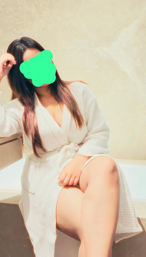 🩷🩵HOT YOUNG GIRL -7000-NUGEGODA💯REAL PICTURE🩵🩷