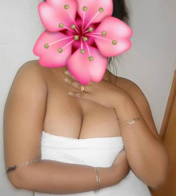 CHAMINI 🥀 Live Cam Show 🥀