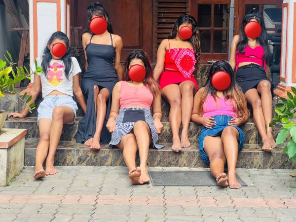 🏡 *Safe Private Place*,  *Full service, 👫Couple Sharing, Body Massage, Cuckold* 🥺