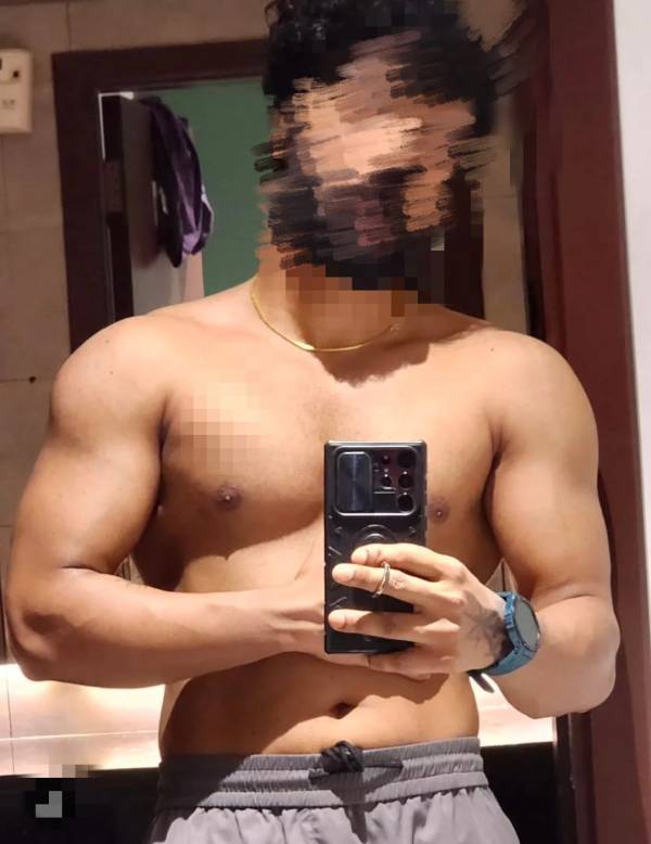 කාන්තාවන්ට පමණි. For ladies only