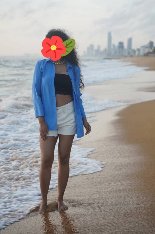 🥰 ආයුබෝවන් 😘 ❤ මම නදී..... 🏘️ LOCATION මීගමුව BEECH ROAD  ❤WOKING TIME 9am upto    3am       ☎ 075 931 81 75 ☎
