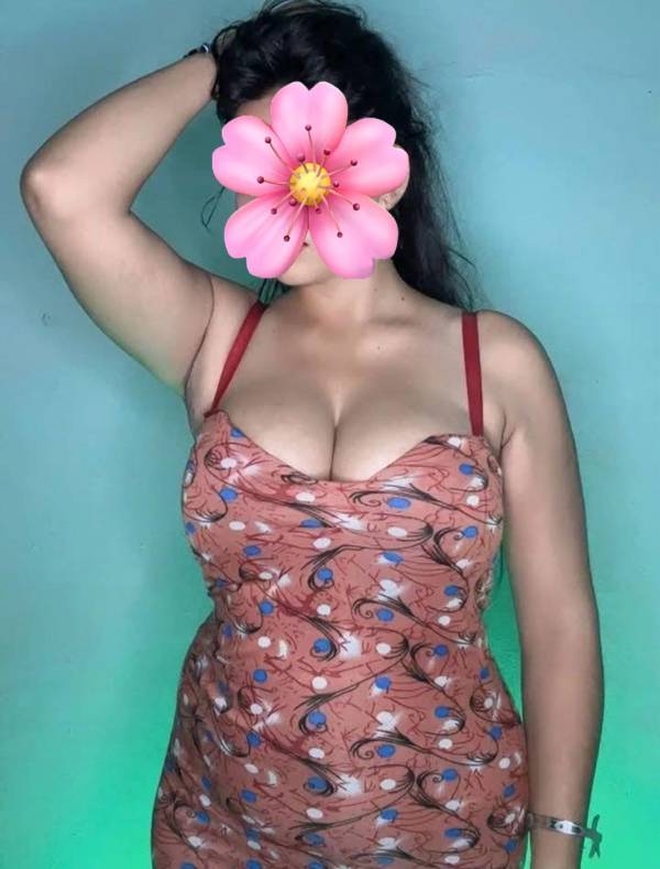 Mount Lavinia Beautiful girl. Im Hiru. Im 25y  Lovely & Frendly girl  0770567870. Genuine service