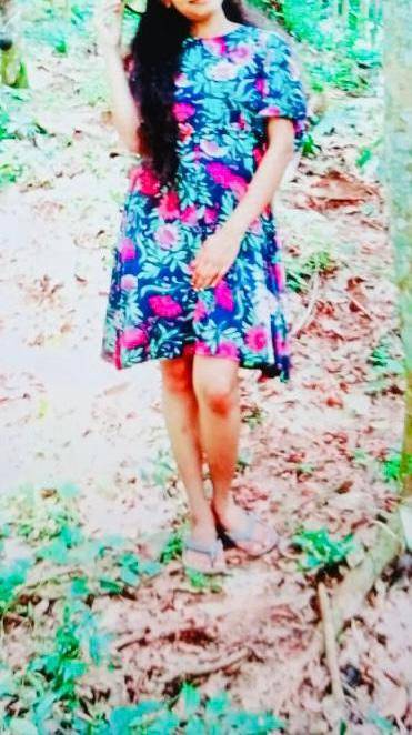 ගමෙන් ගෙනාපු පොඩි කෙල්ල.