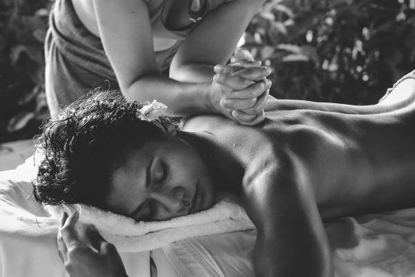 🌹 කාන්තාවනට හා තරුණියන්ට විශේෂිත වූ නිල ප්‍රතිකාරය 🌹