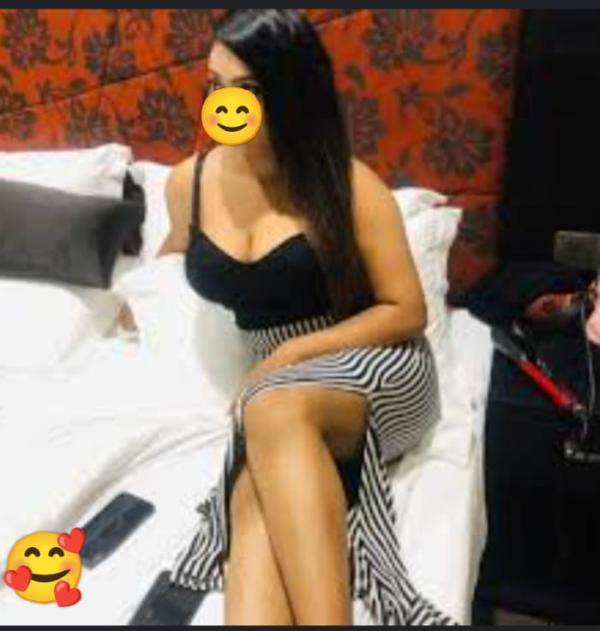 Bambalapitiya, wellawatte, Kollupitiya DECENT AND HOT GIRL