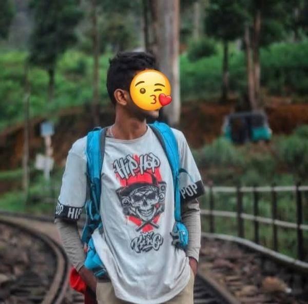 Age 19 handsome boy For ladies and couple