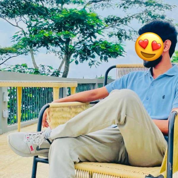 Free massage and Full service for ladies