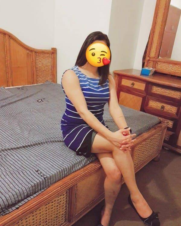 ✅️New sexy tamil girl✅️ at bambalapitiya