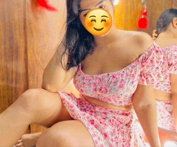 Sweet කෙල්ලගේ ලස්සන කද😍🫦live cam show