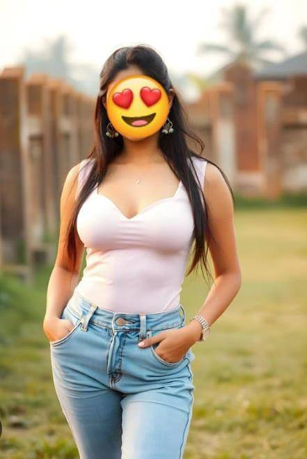 ලස්සන Dancing කරන කෙල්ලෙක් Full Service Available 6800/=