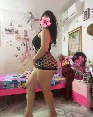 HOT GIRL AT Pita Kotte, pagoda, Nugegoda. පිට කෝට්ටේ, නුගේගොඩ, පාගොඩ