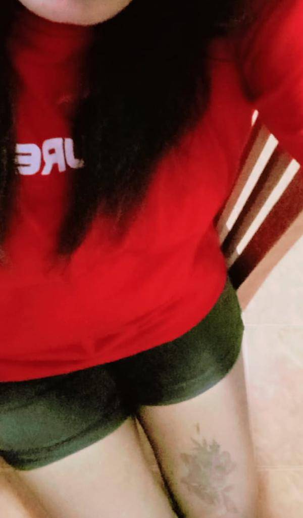 HOT GIRL AT Awissawella අවිස්සාවෙල්ල