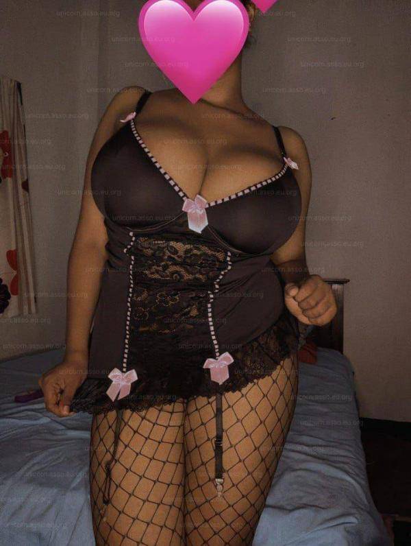 Live cam show 🫦