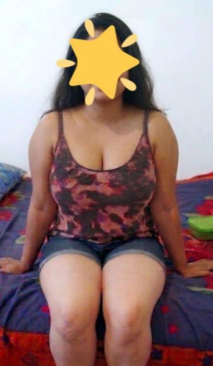 நம்பகமான சேவை வழங்கப்படும்,tamil and sinhala live cam service ,with full face or without face